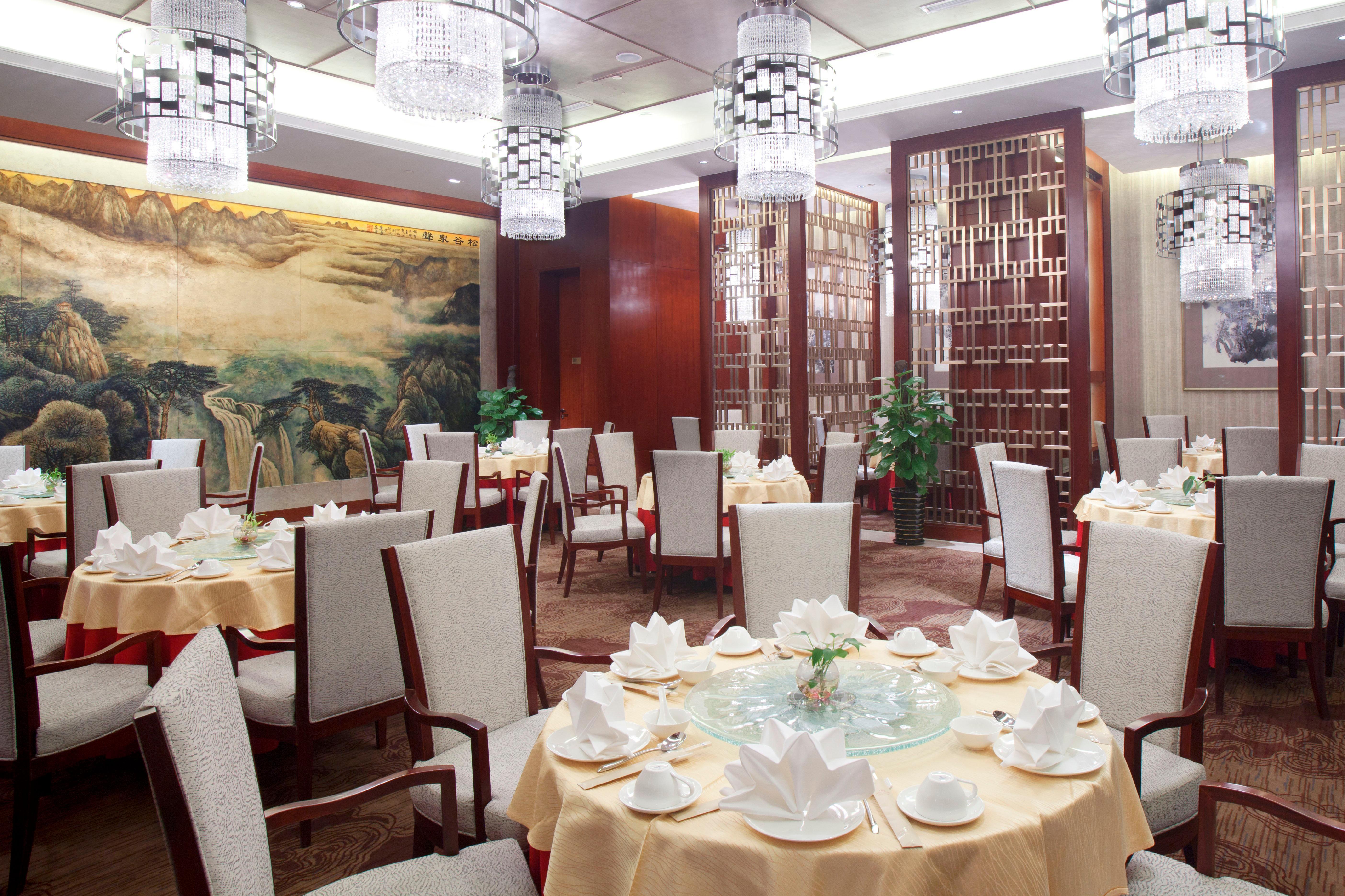 Crowne Plaza Xiangyang By Ihg Hotell Exteriör bild
