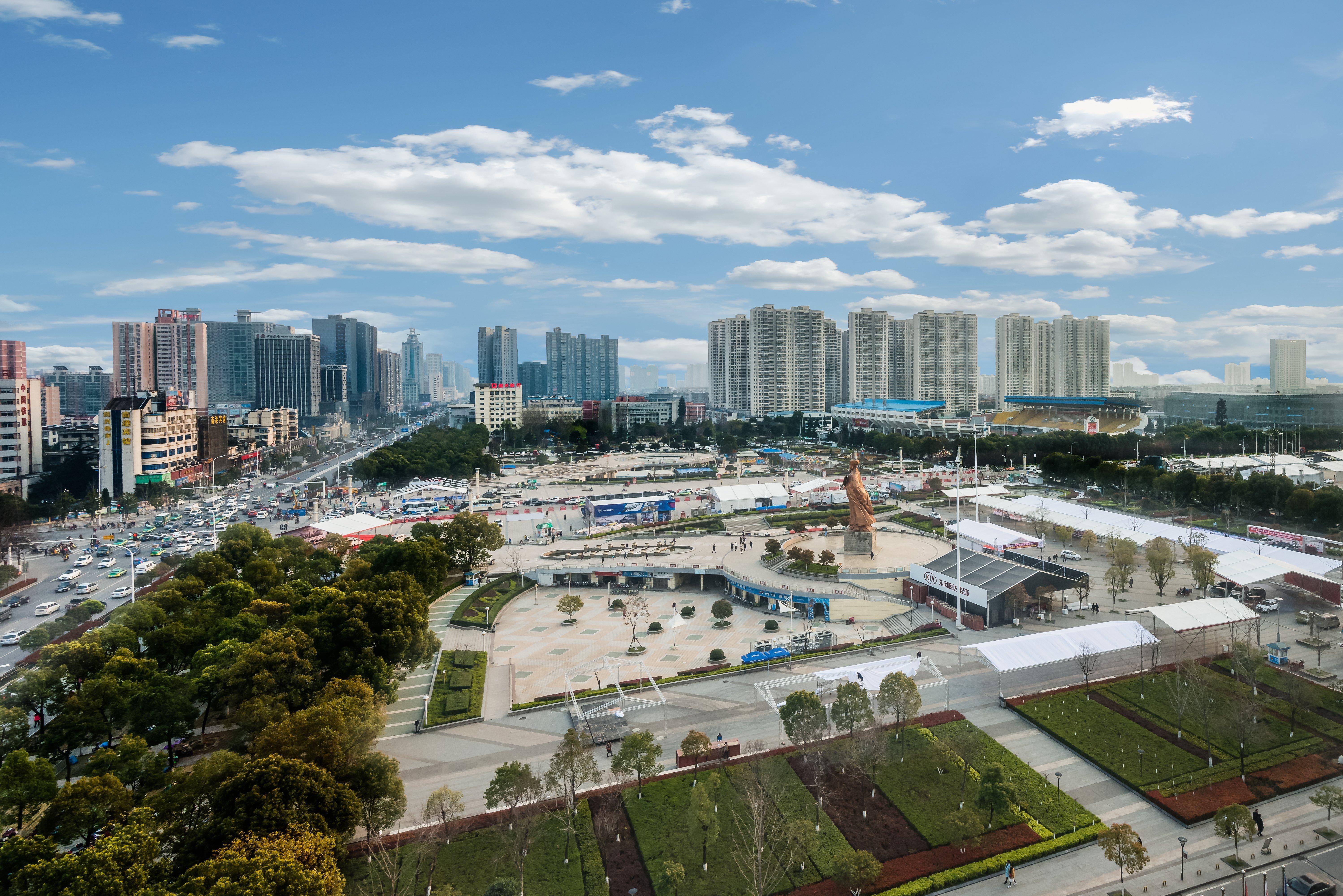 Crowne Plaza Xiangyang By Ihg Hotell Exteriör bild