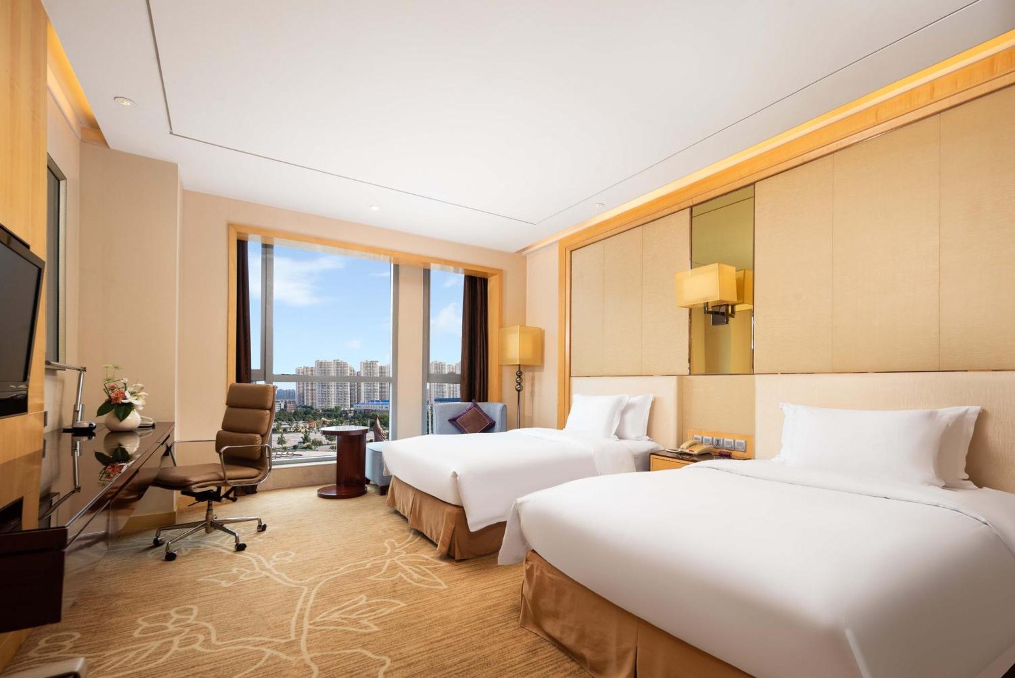 Crowne Plaza Xiangyang By Ihg Hotell Exteriör bild