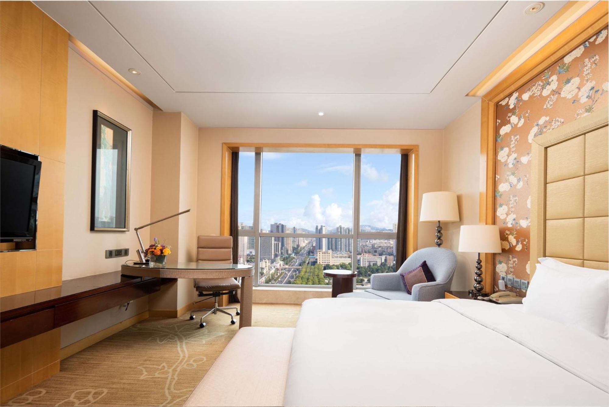 Crowne Plaza Xiangyang By Ihg Hotell Exteriör bild